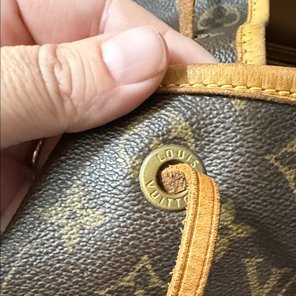 Louis Vuitton Monogram Backpack in Rich Brown and Tan - Picture 7 of 16